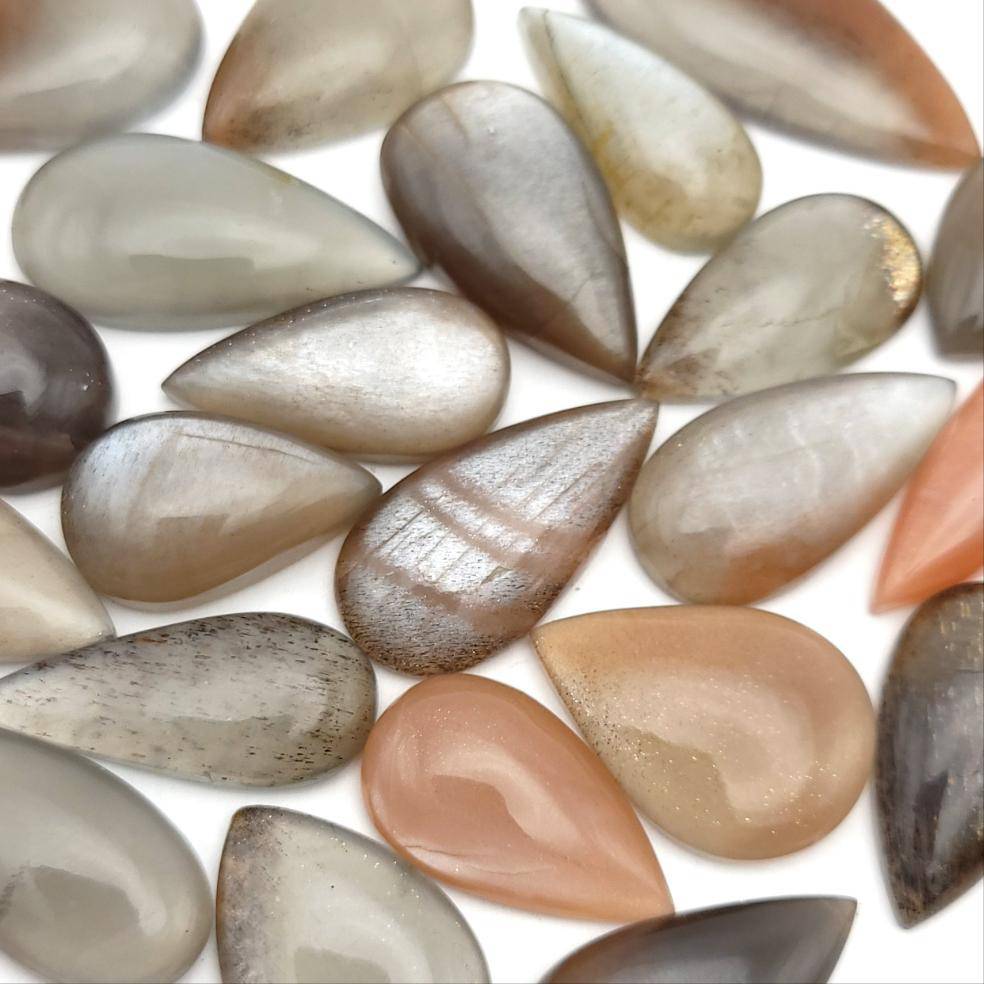 Chatoyant Moonstone (Cat's Eye) Cabochon - Tear Drop