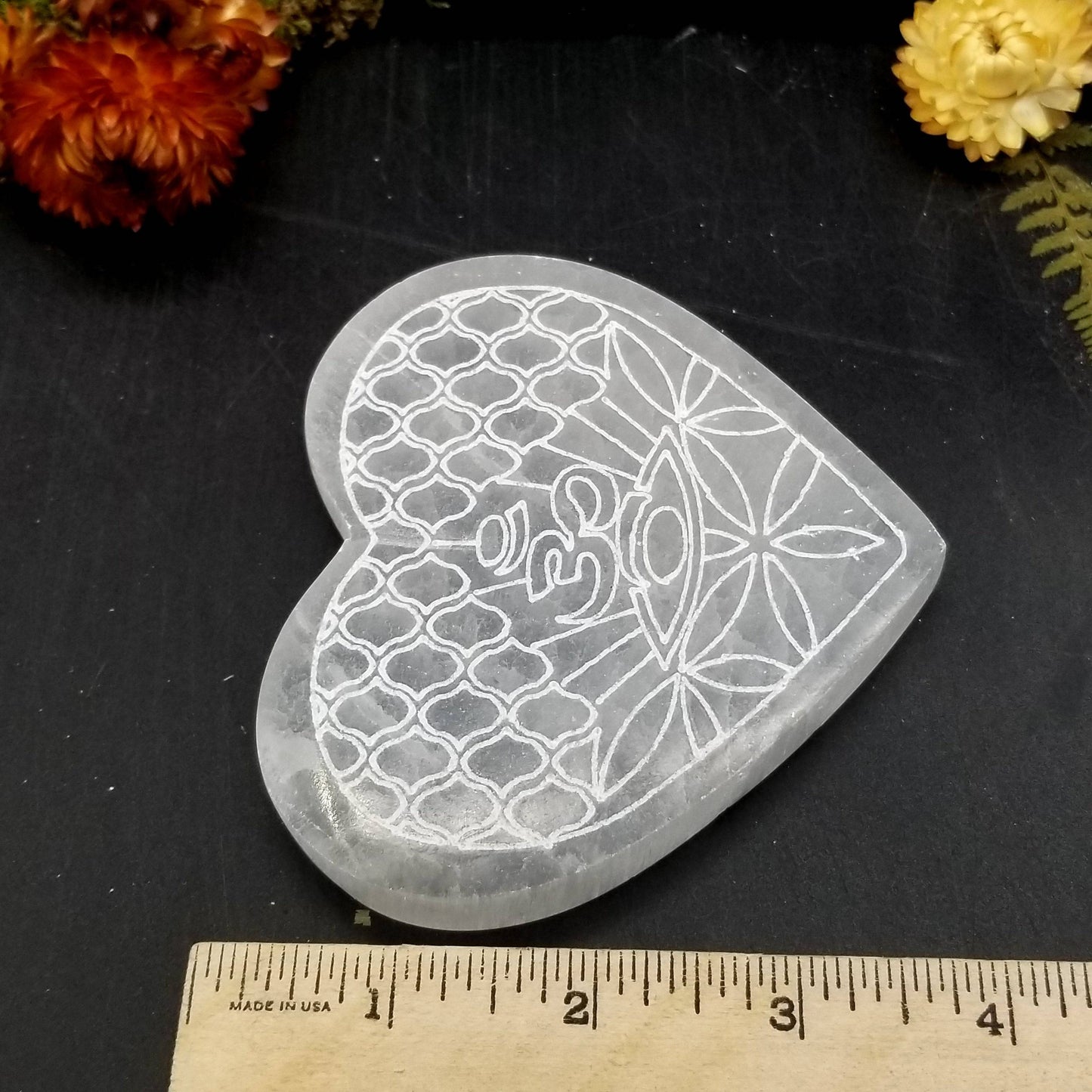 Selenite Charging Plate - Heart (Om)