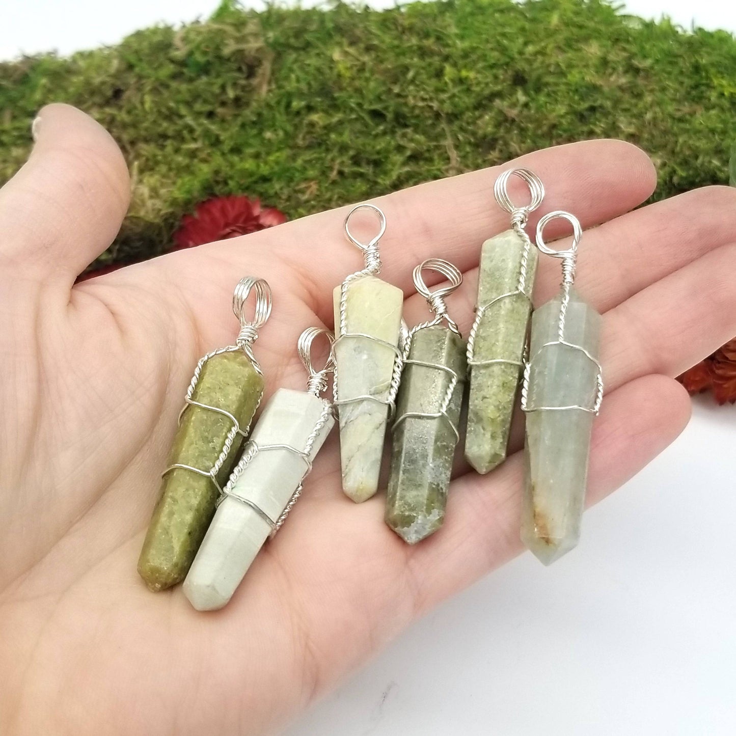 Serpentine Wire Wrapped Pendant - Funky Stuff