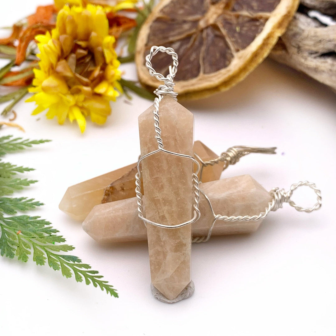 Peach Aventurine Wire Wrapped Pendant - Funky Stuff