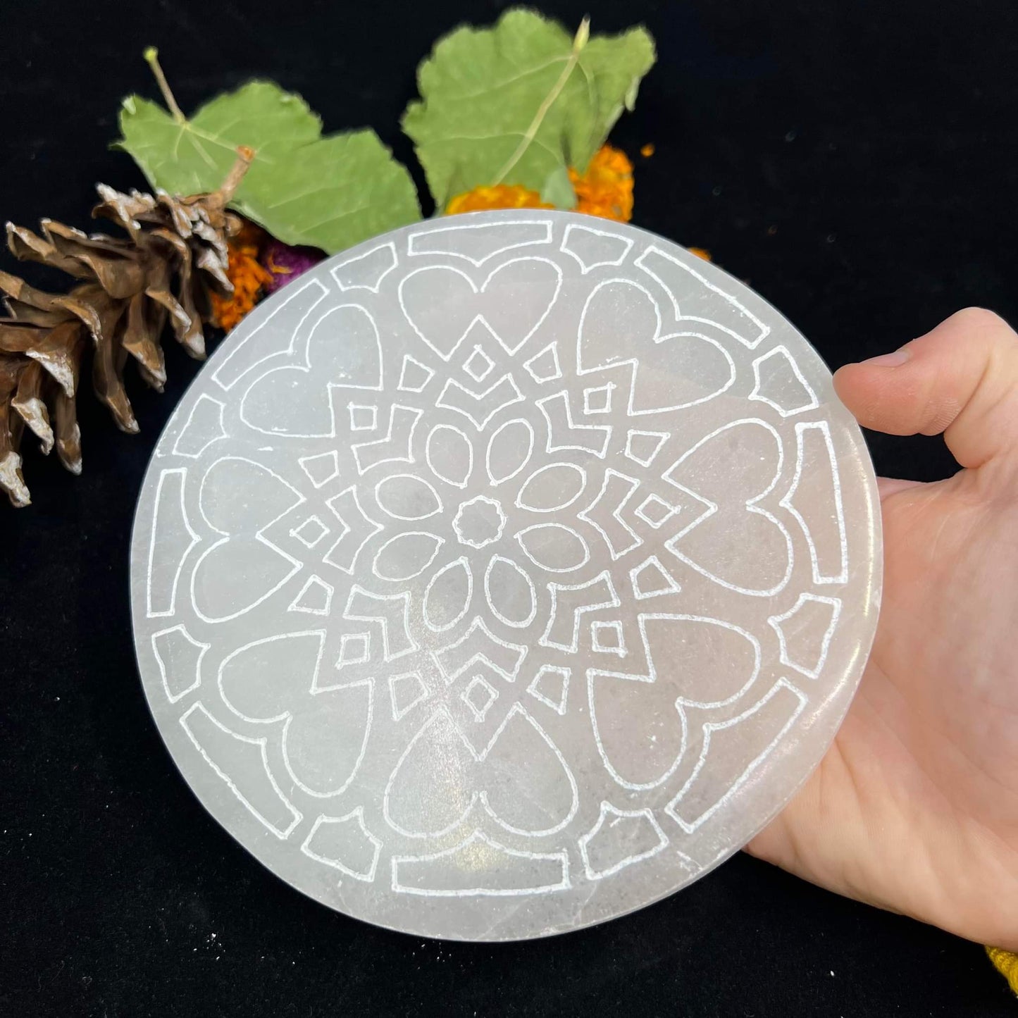 Selenite Charging Plate - Circle (Mandala)