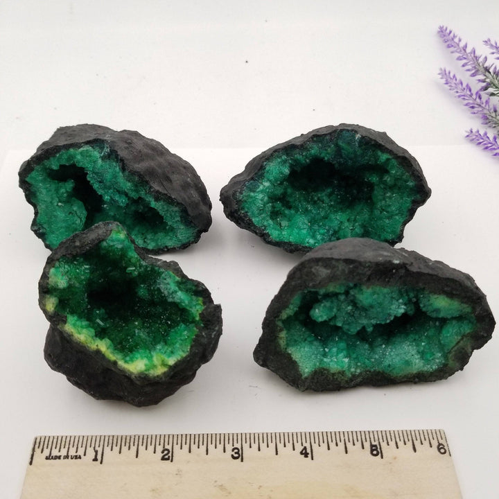 Green Quartz Geode (Dyed) - Funky Stuff